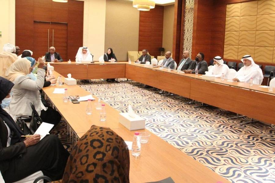 وفد سوداني يطلع على تجربة غرفة الشارقة وخدماتها