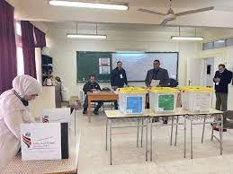 المفرق: ناخبون يشيدون بإجراءات لجان الاقتراع والاجهزة الامنية بالمراكز الانتخابية