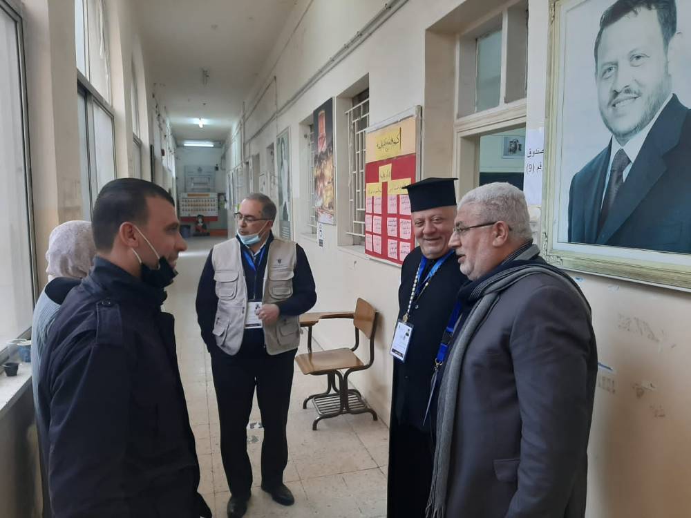 غرايبة والعرموطي والأب حداد يجرون جولة ميدانية على مراكز اقتراع في العاصمة