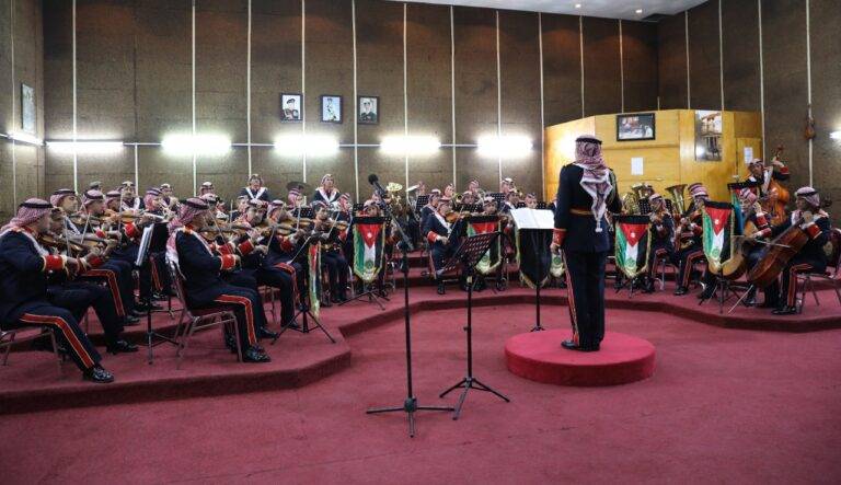 اللواء الحنيطي يزور قيادة موسيقات القوات المسلحة