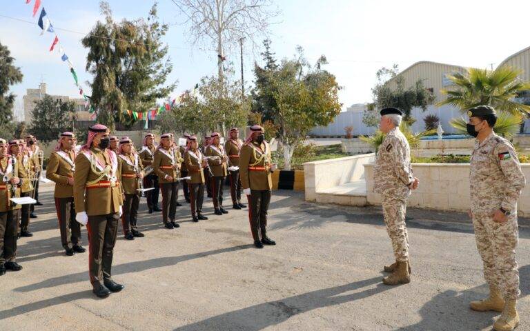 اللواء الحنيطي يزور قيادة موسيقات القوات المسلحة