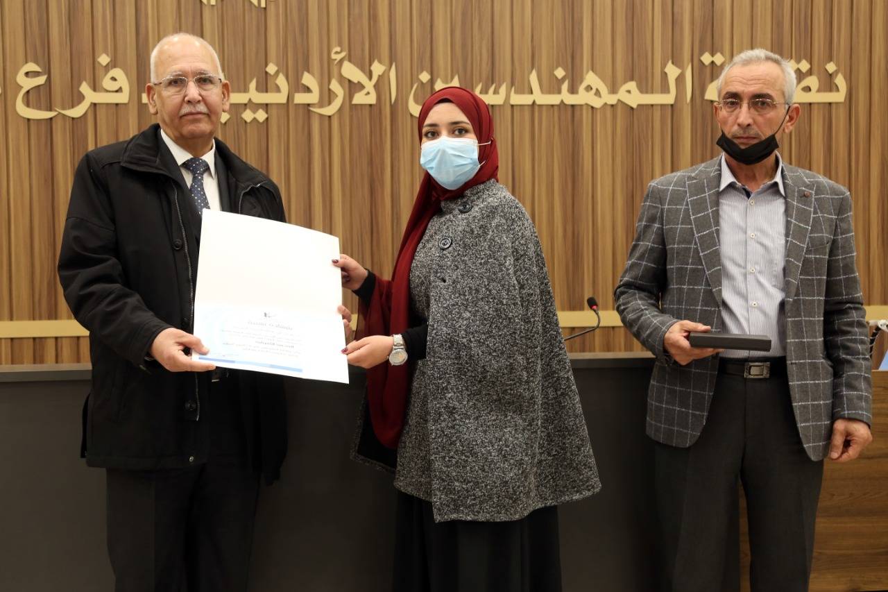 40 مهندسا ومهندسة يؤدون اليمين القانونية في مأدبا