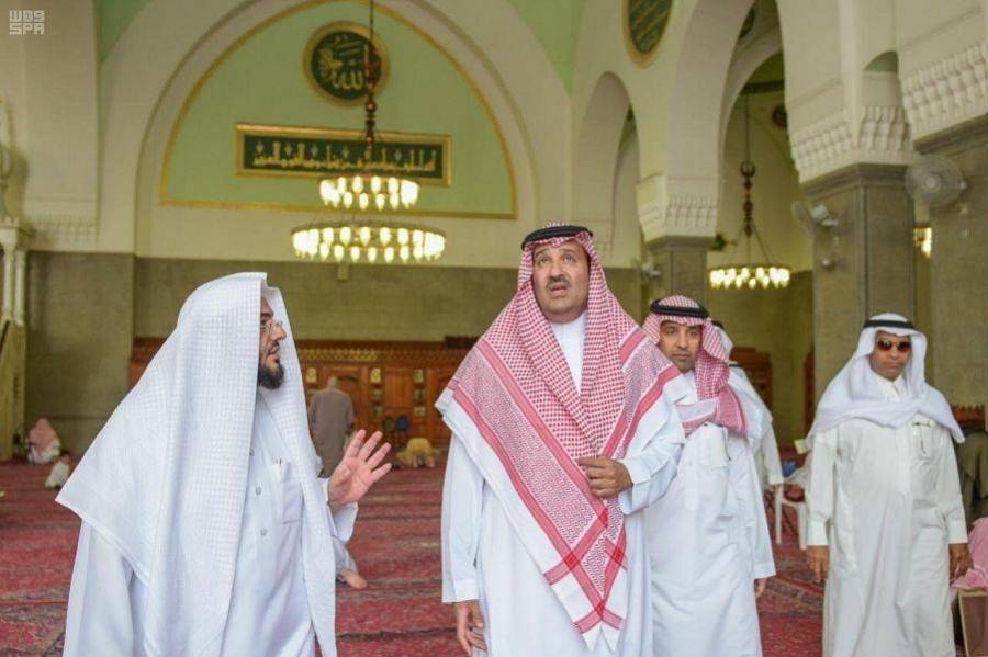 سمو أمير المدينة المنورة يتفقد استعدادات الجهات المعنية بخدمة الزائرين للمسجد النبوي الشريف