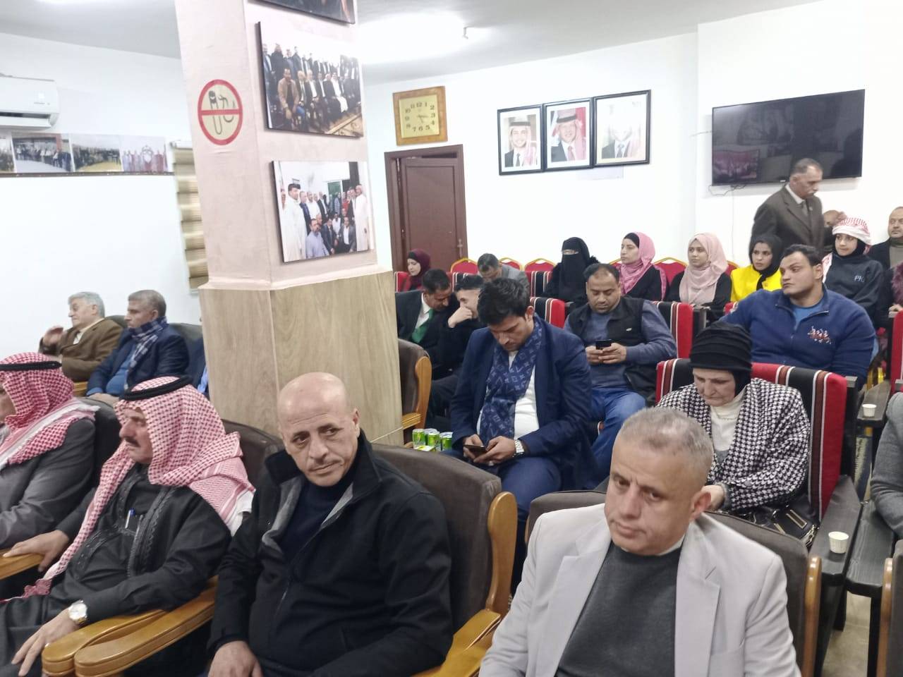 ملتقى متقاعدي جنوب شرق عمان العسكريين يقيم احتفالاً  وطنياً 