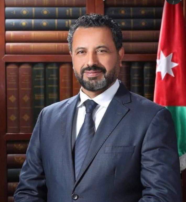 رئيس بلدية الحسينية الجديدة الذيابات يتبرع براتب أول شهر لصالح جمعية لرعاية وتأهيل المعاقين .