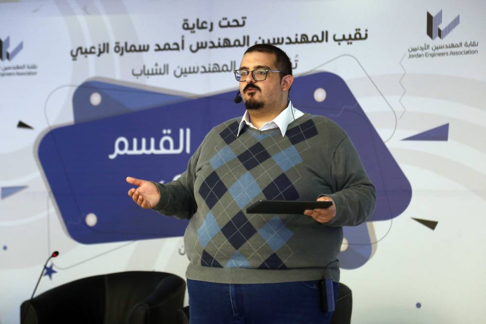 100 مهندس ومهندسة يؤدون اليمين القانونية في عمان