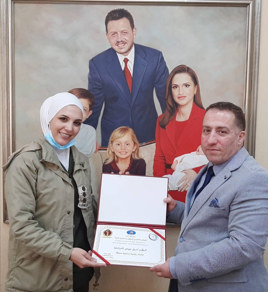 المجلس العالمي لتطوير وتمكين المرأة يكرم كوادر الخدمات الطبية الملكية