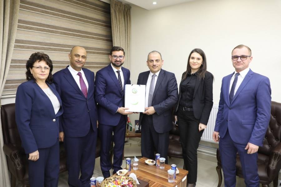وزير الزراعة الروماني: الوطني للبحوث الزراعية بيت خبره في إدارة مياه الري