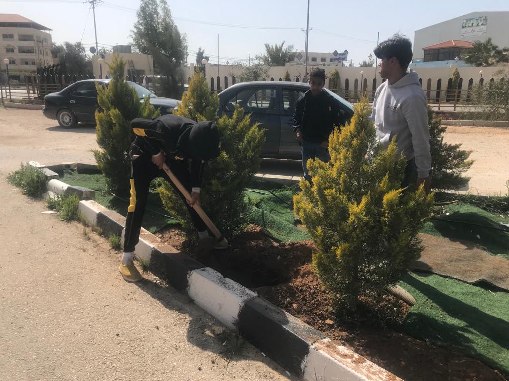 مديرية شباب المفرق تنظم يوماً تطوعياً 