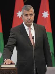 الخرابشة: نعمل على تطوير شبكة الكهرباء للتوسع في استغلال مصادر الطاقة المتجددة