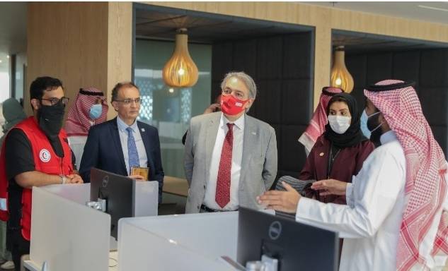 رئيس الفيدرالية الدولية لجمعيات الصليب والهلال الأحمر يطلع على أحدث منجزات الصحة السعودية
