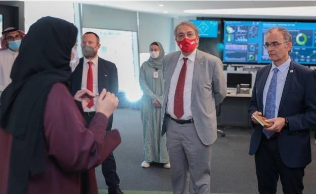 رئيس الفيدرالية الدولية لجمعيات الصليب والهلال الأحمر يطلع على أحدث منجزات الصحة السعودية