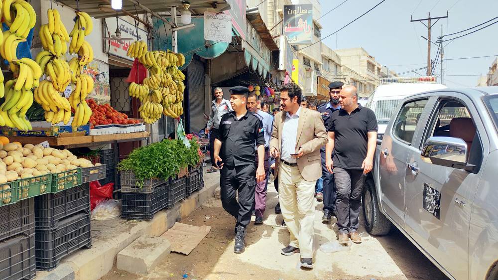 متصرف لواء الكورة يتابع أسعار الخضروات والسلع الغذائية في دير ابي سعيد..