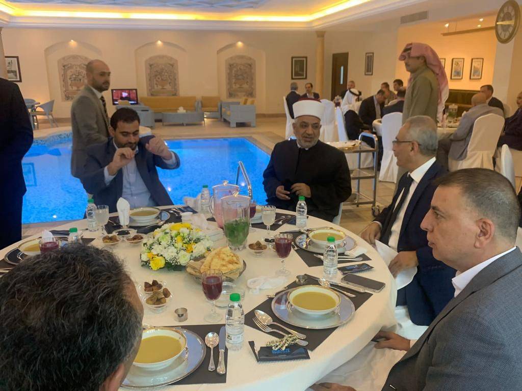 السديري يقيم إفطارا لأصحاب المعالي الوزراء والأعيان والنواب الأردنيين (صور)