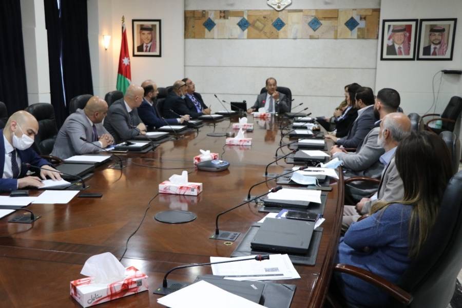 الشبول يشيد بدور الإذاعات الأردنية في الدفاع عن قضايا الدولة