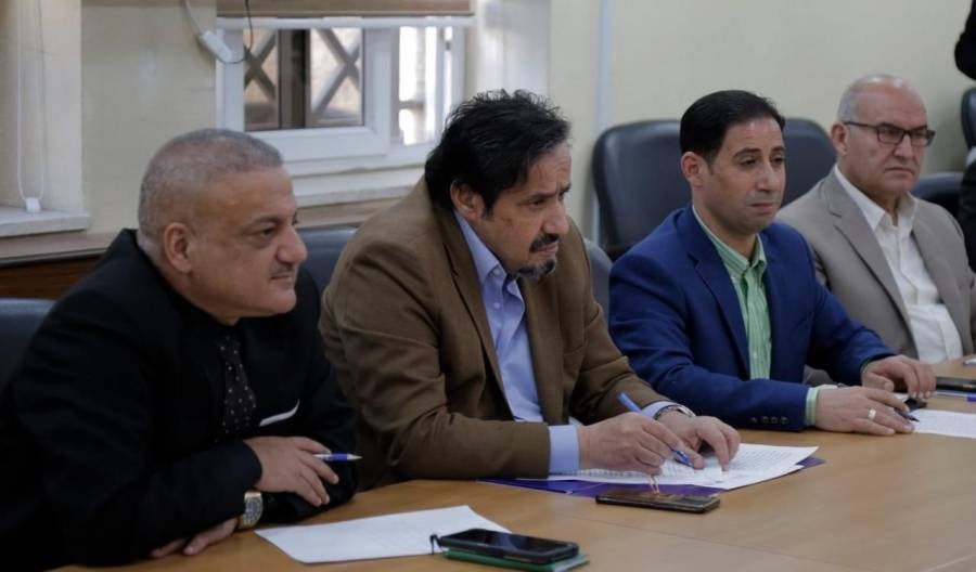 وزير الطاقة والثروة المعدنية يلتقي نقيب ومجلس نقابة المقاولين