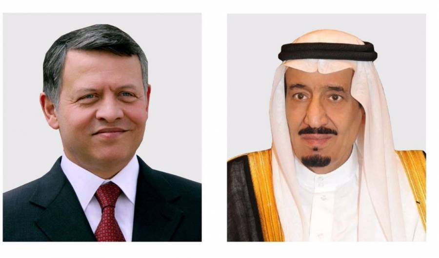 خادم الحرمين الشريفين يجري اتصالاً هاتفيًا بملك الأردن