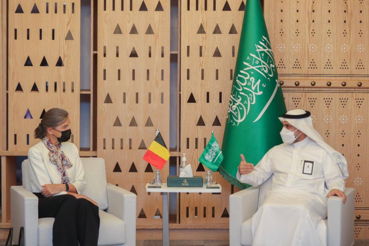 وزير الصحة يلتقي سفراء المملكة المتحدة وبلجيكا وباكستان والعراق 