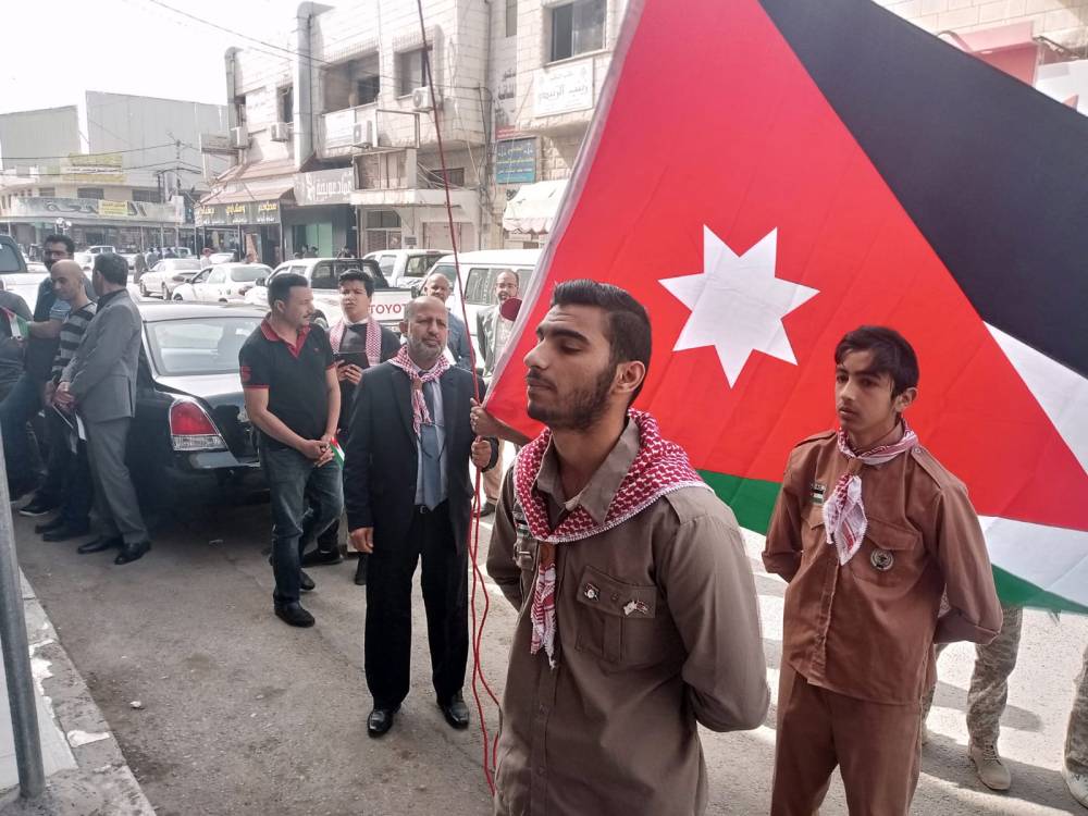 مديرية التربية والتعليم للواء البادية الشمالية الغربية تحتفل بيوم العلم الأردني 