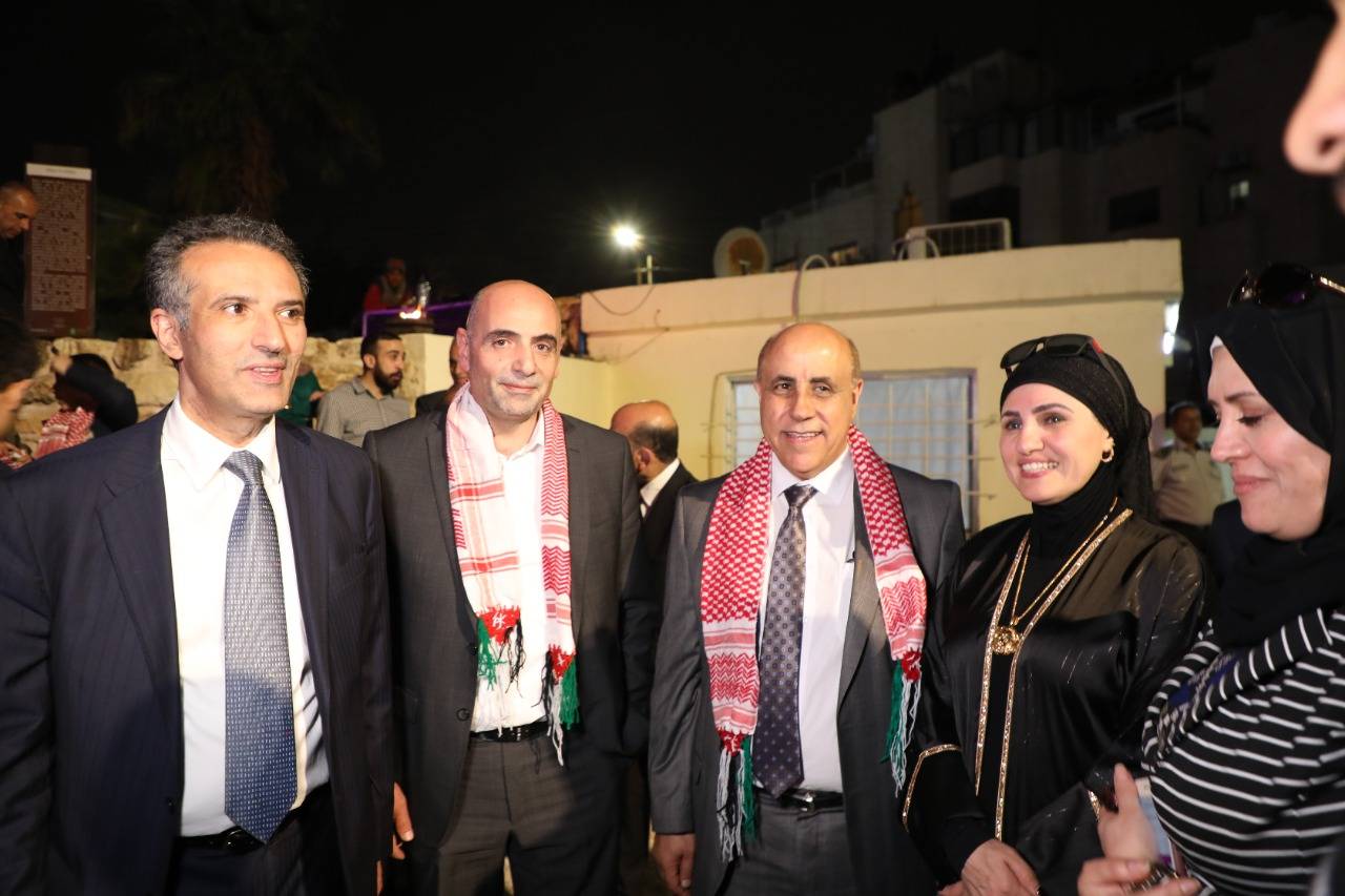 وزير السياحة والاثار يشارك في حملة إفطار خيري اقامته مبادرة بصمة شباب الخير    