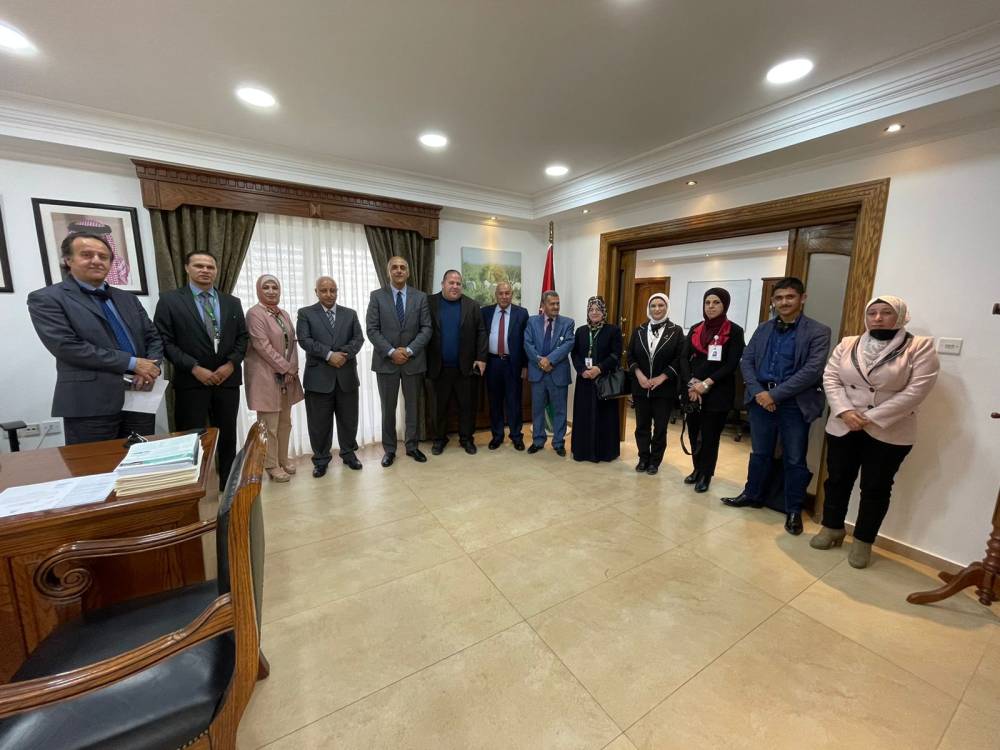 وزير البيئة يلتقي وفد من جمعية البيئة وبلدية كفرنجه (مصور) 