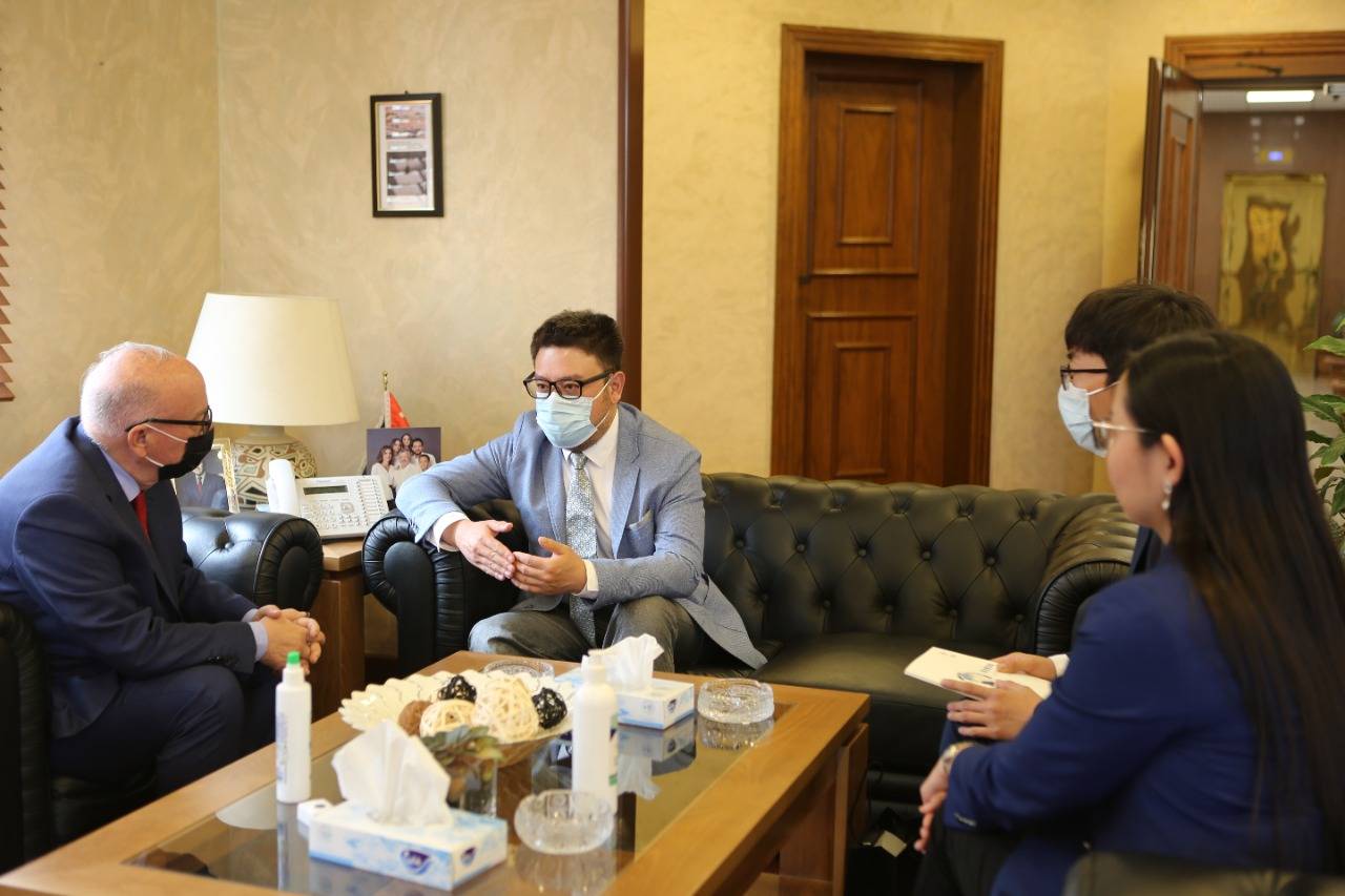 وزير الأشغال: المدة الزمنية المتوقعة للانتهاء من تنفيذ اعمال مشروع إعادة تأهيل طريق السلط / العارضة 18 شهرًا