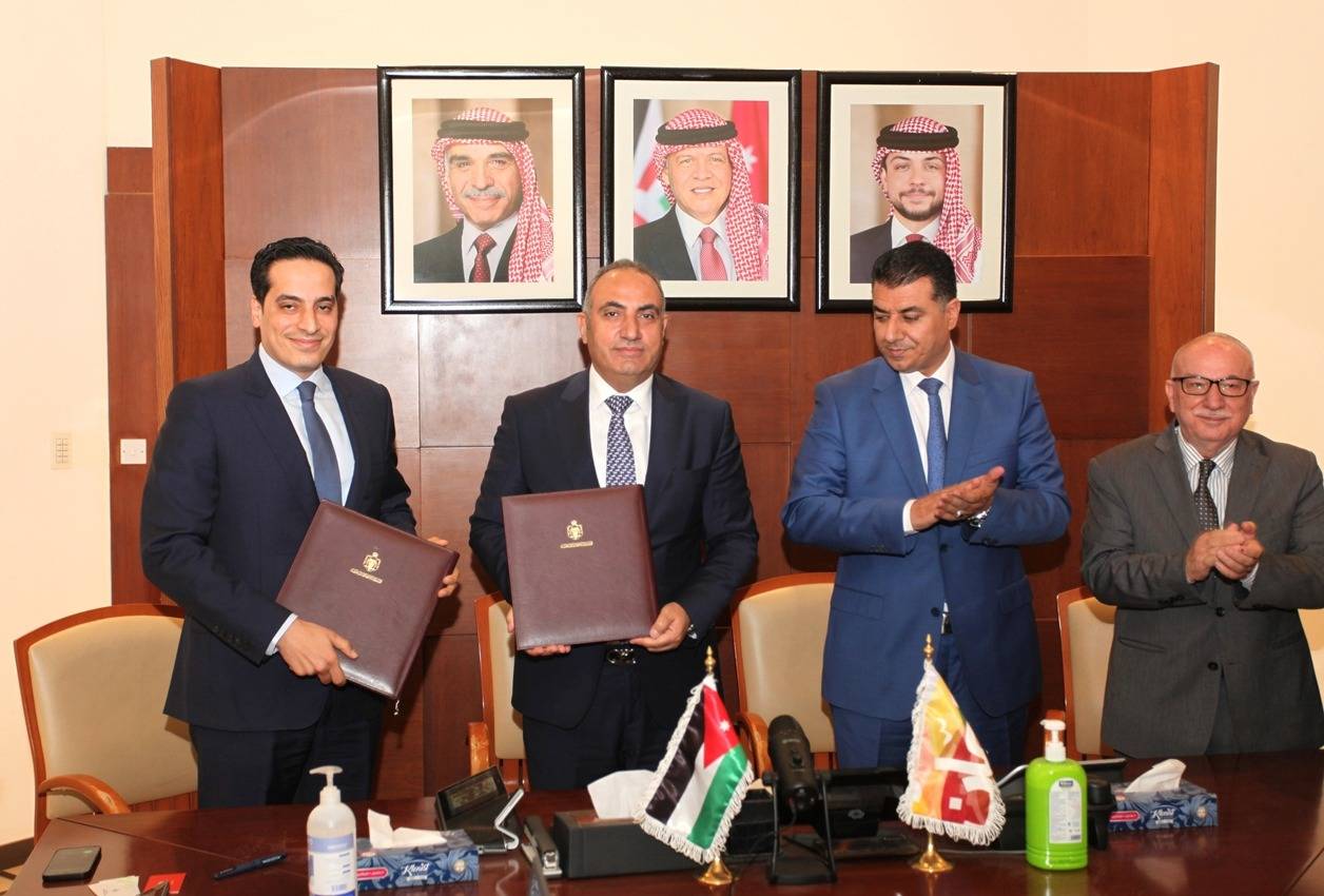 مذكرة تفاهم بين الامانة وجمعية مربي الاسماك والاحياء البحرية الاردنية  