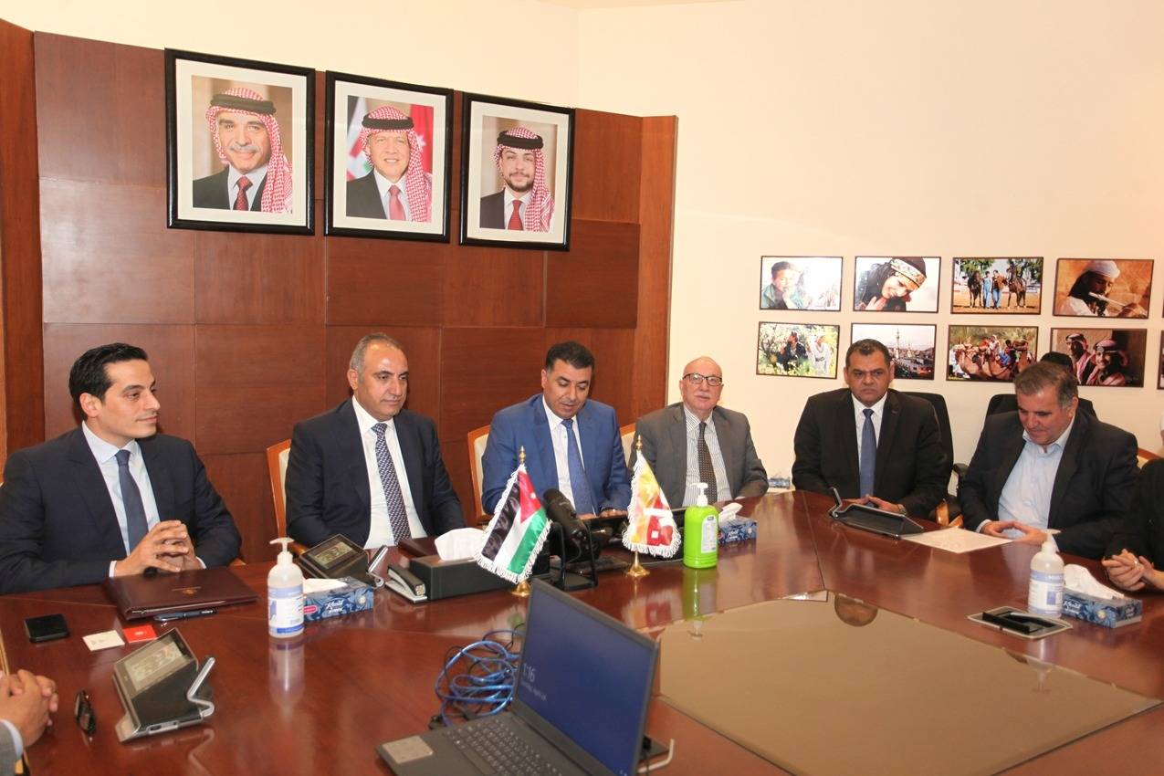 مذكرة تفاهم بين الامانة وجمعية مربي الاسماك والاحياء البحرية الاردنية  