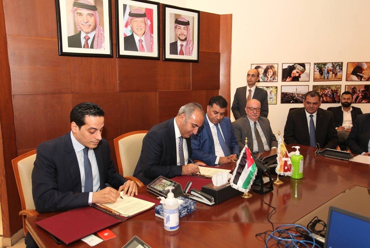 مذكرة تفاهم بين الامانة وجمعية مربي الاسماك والاحياء البحرية الاردنية  