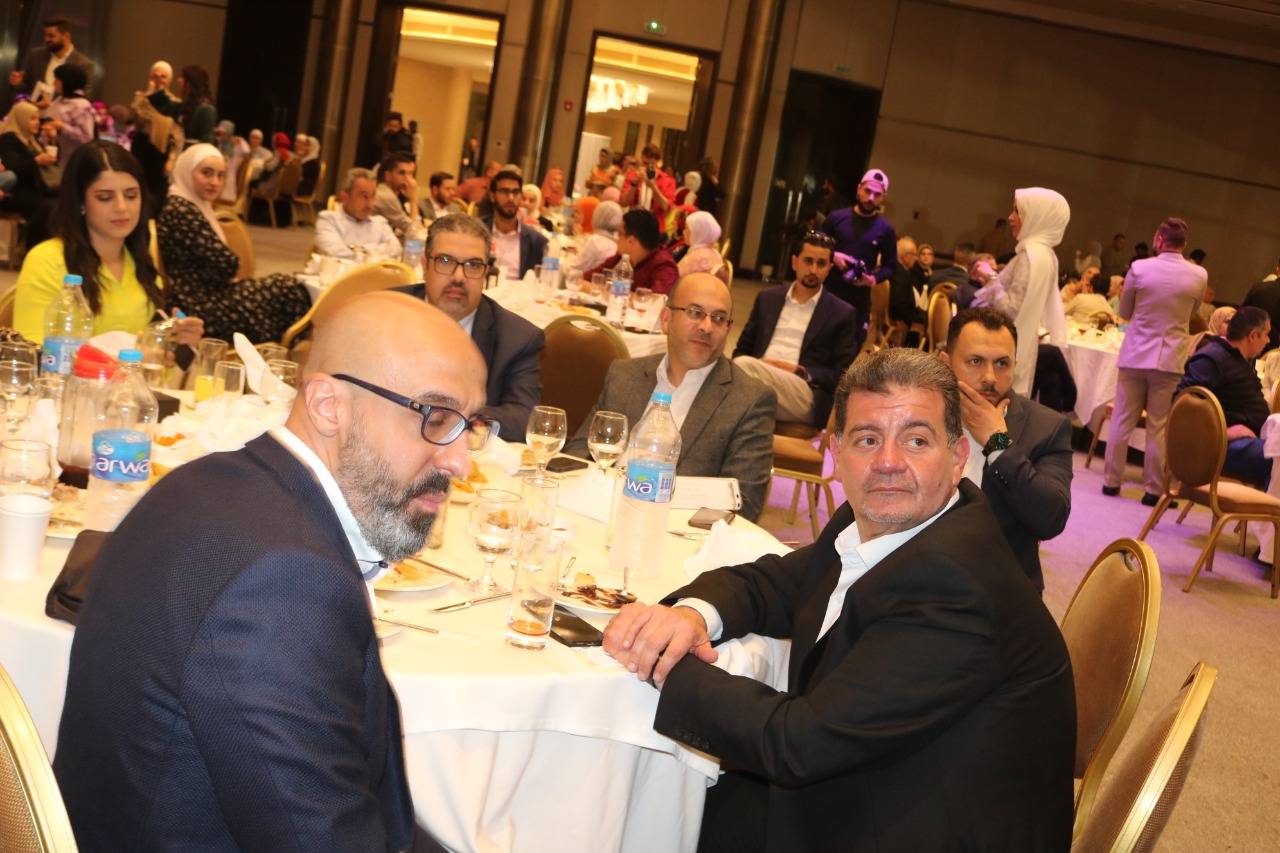 مؤسسة آفاق الحياة لمستحضرات التجميل تقيم افطارا رمضانيا وحفل تخريج لدورة العناية بالبشرة  