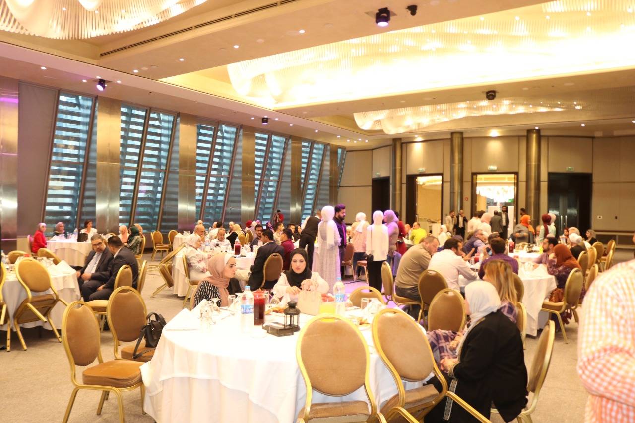 مؤسسة آفاق الحياة لمستحضرات التجميل تقيم افطارا رمضانيا وحفل تخريج لدورة العناية بالبشرة  