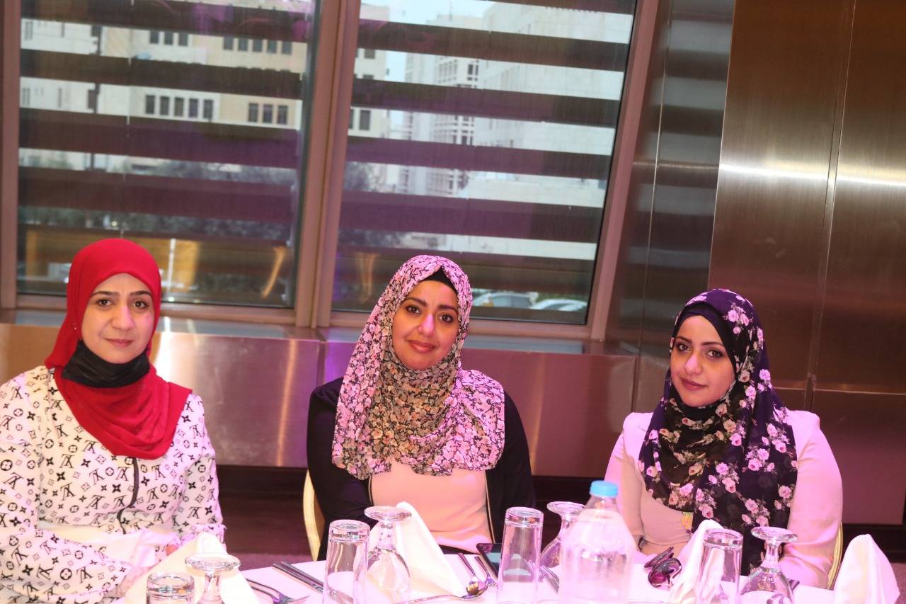 مؤسسة آفاق الحياة لمستحضرات التجميل تقيم افطارا رمضانيا وحفل تخريج لدورة العناية بالبشرة  