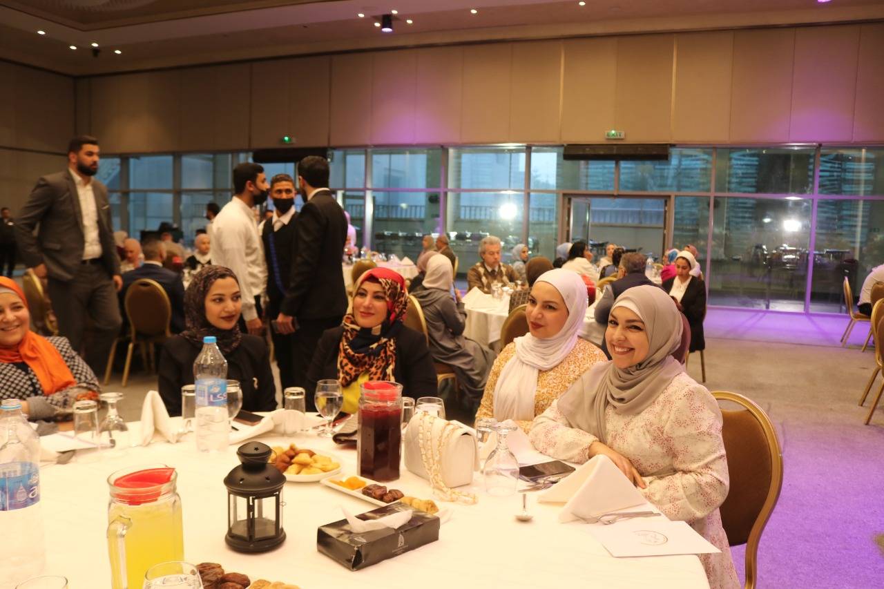 مؤسسة آفاق الحياة لمستحضرات التجميل تقيم افطارا رمضانيا وحفل تخريج لدورة العناية بالبشرة  