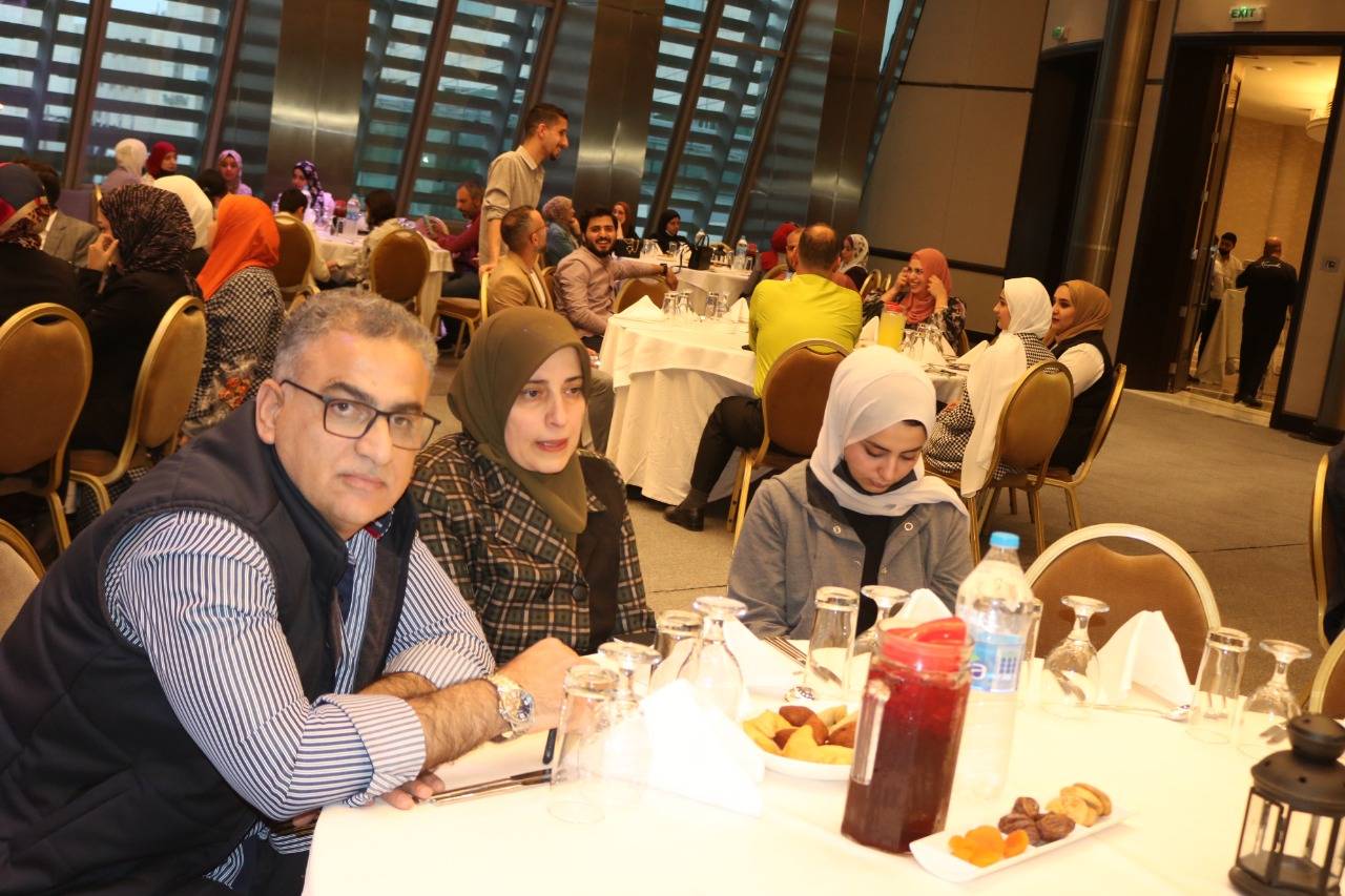 مؤسسة آفاق الحياة لمستحضرات التجميل تقيم افطارا رمضانيا وحفل تخريج لدورة العناية بالبشرة  