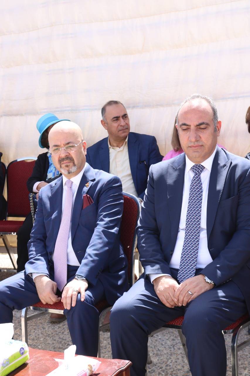 امين عمان والسفير العراقي يزيحان الستار عن مجسم السوسنة على الدوار السادس   