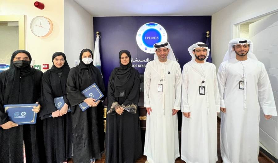 تريندز يحتفي بتخريج دفعة تدريب جديدة من خريجات كـلـية الإعــلام بجامعة زايد