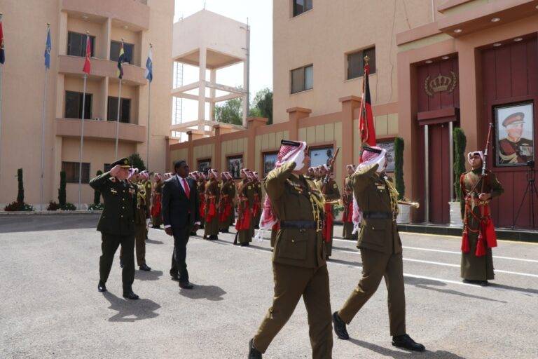 رئيس هيئة الأركان المشتركة يستقبل وزير الدفاع الكيني