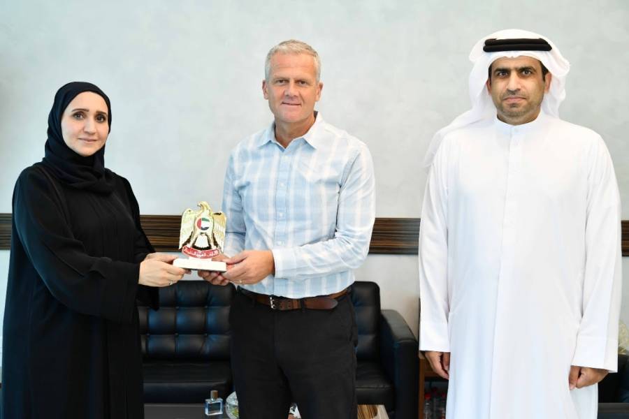 الطاقة والبنية التحتية تكرّم المدير الإقليمي لمؤسسة البعثة إلى البحارة في منطقة الشرق الأوسط وجنوب آسيا