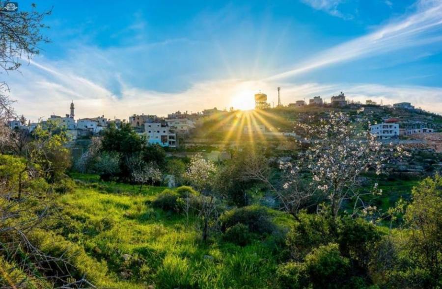 ارتفاع على درجات الحرارة الإثنين