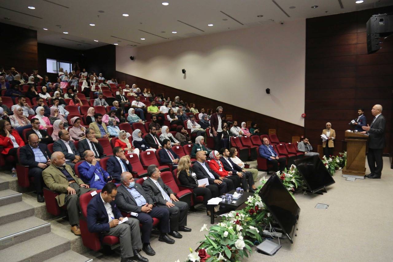  المهندسين تشارك في فعاليات اليوم العلمي المعماري في جامعة الشرق الأوسط