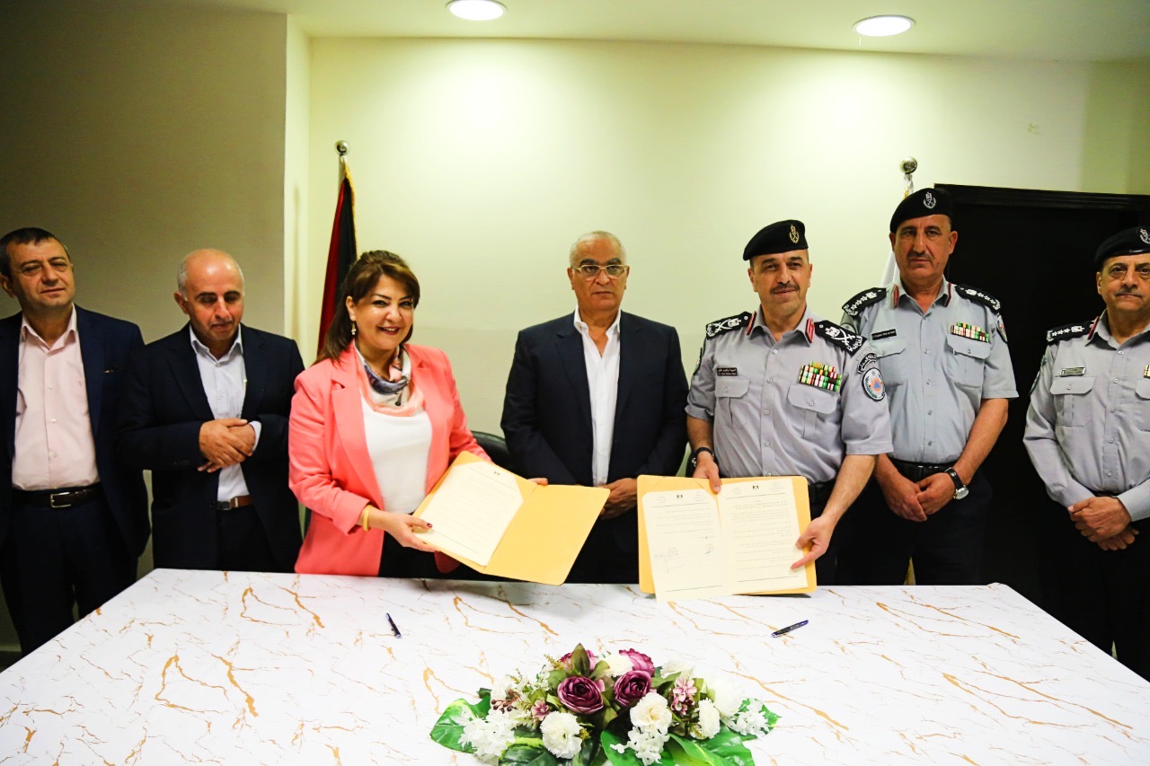 فلسطين .. توقيع اتفاقية تعاون بين سلطة جودة البيئة والدفاع المدني لتعزيز العمل المشترك  