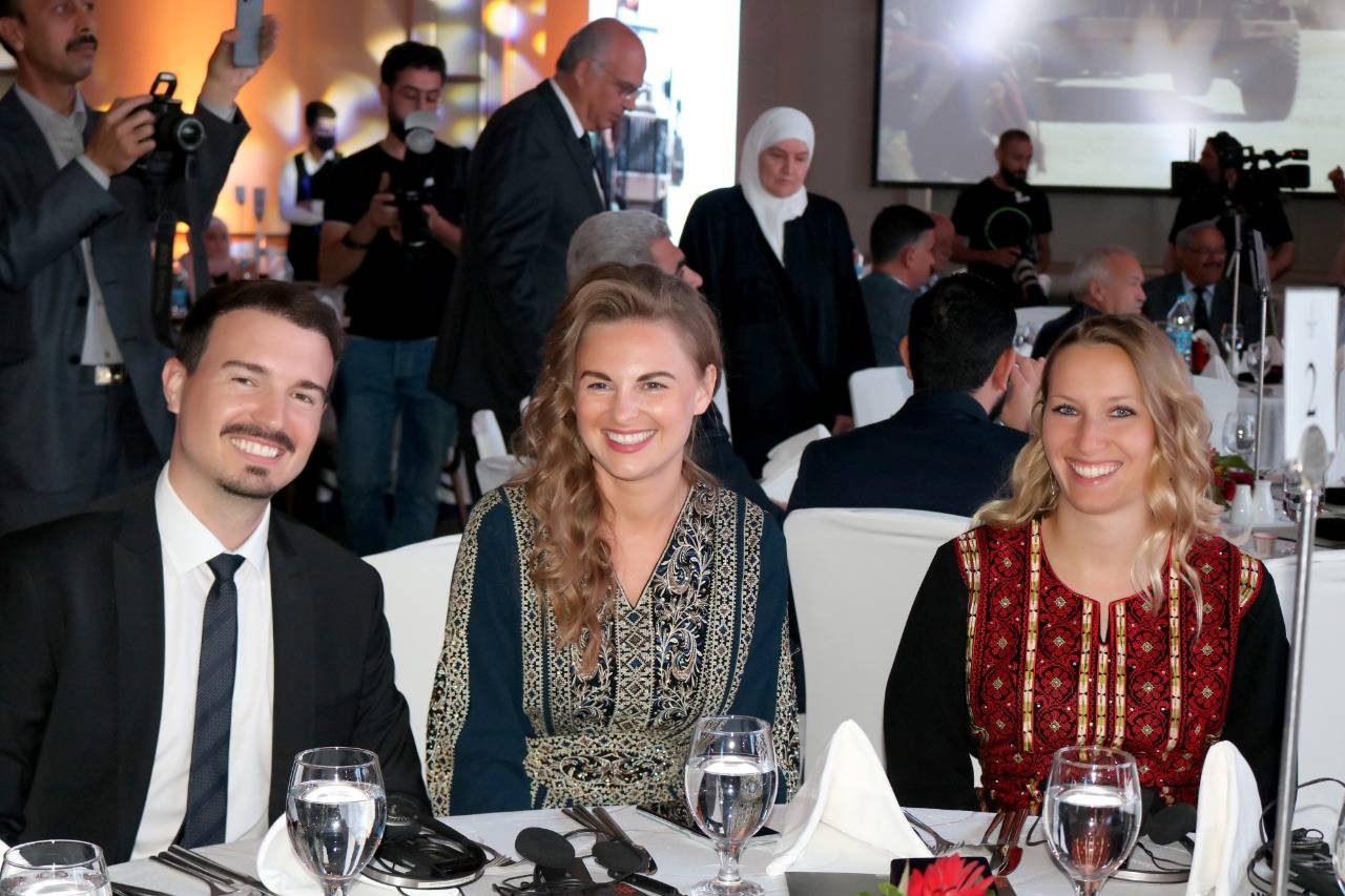 حفل لتكريم صناع مسلسل حضور لموكب الغياب  صور