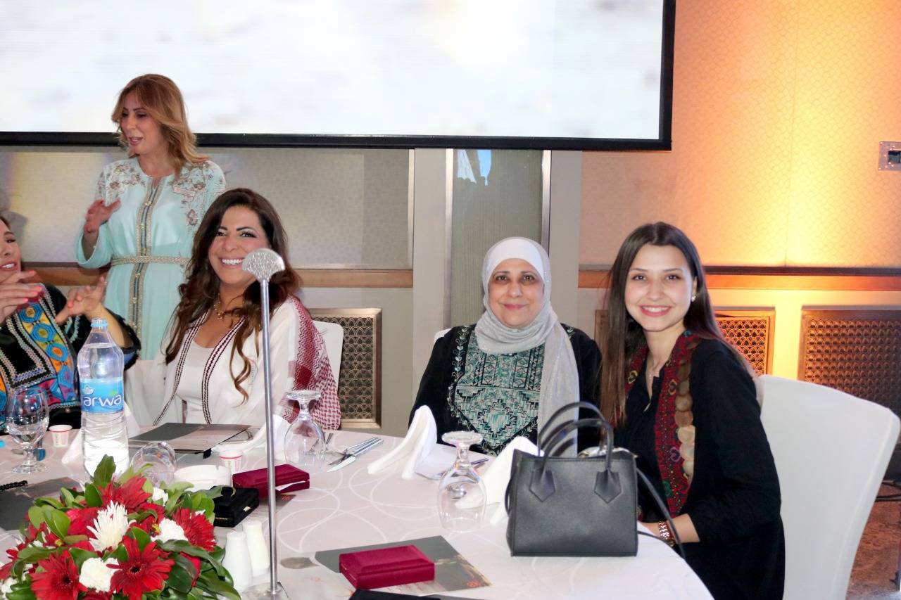 حفل لتكريم صناع مسلسل حضور لموكب الغياب  صور
