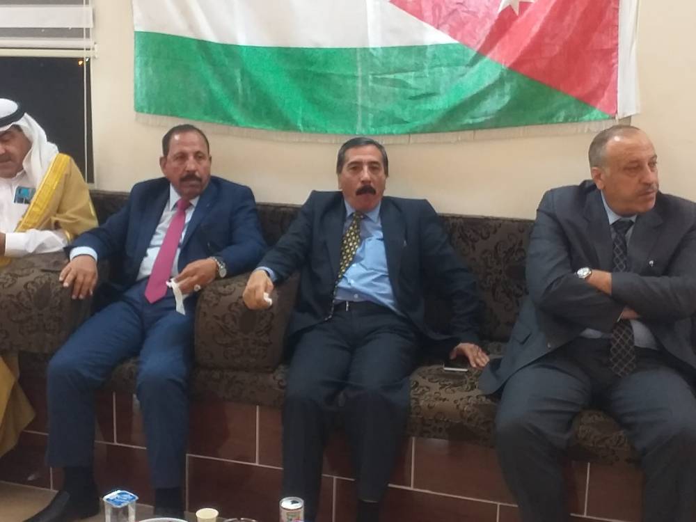 حزب الانصار الاردني يقيم ندوات حوارية في لواء بني عبيد .  في ديواني الشياب والخضير