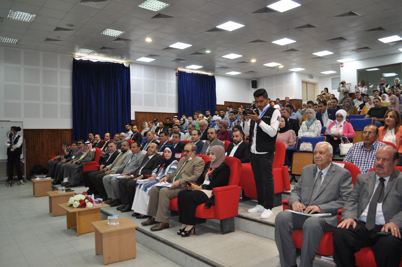 عبيدات يفتتح مؤتمر الذكاء الاصطناعي في مجال العلوم الإنسانية في جامعة جدارا