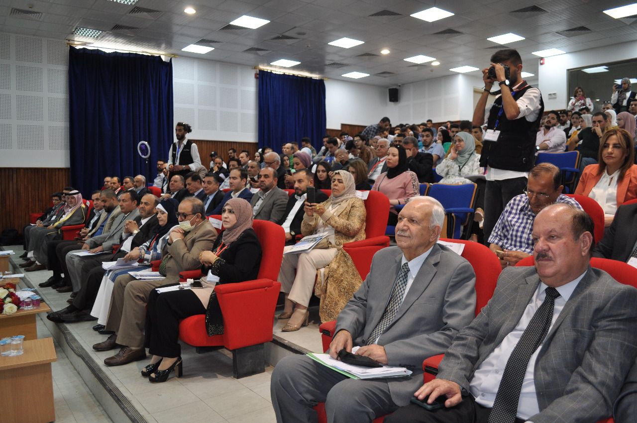 عبيدات يفتتح مؤتمر الذكاء الاصطناعي في مجال العلوم الإنسانية في جامعة جدارا