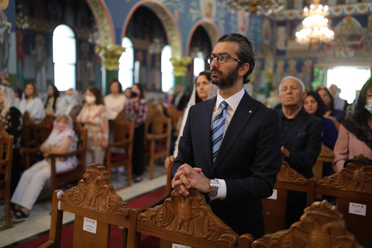 إحتفالُ الكنيسةِ الأرثوذكسيَّةِ بعيدِ الإستقلالِ وحضورٌ عسكريٌّ مَهيب  