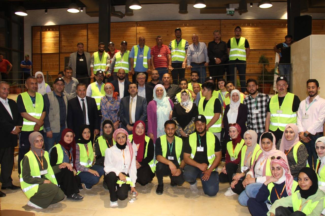 الاميرة بسمة بنت علي ترعى فعاليات المخيم البيئي في الحديقة النباتية الملكية