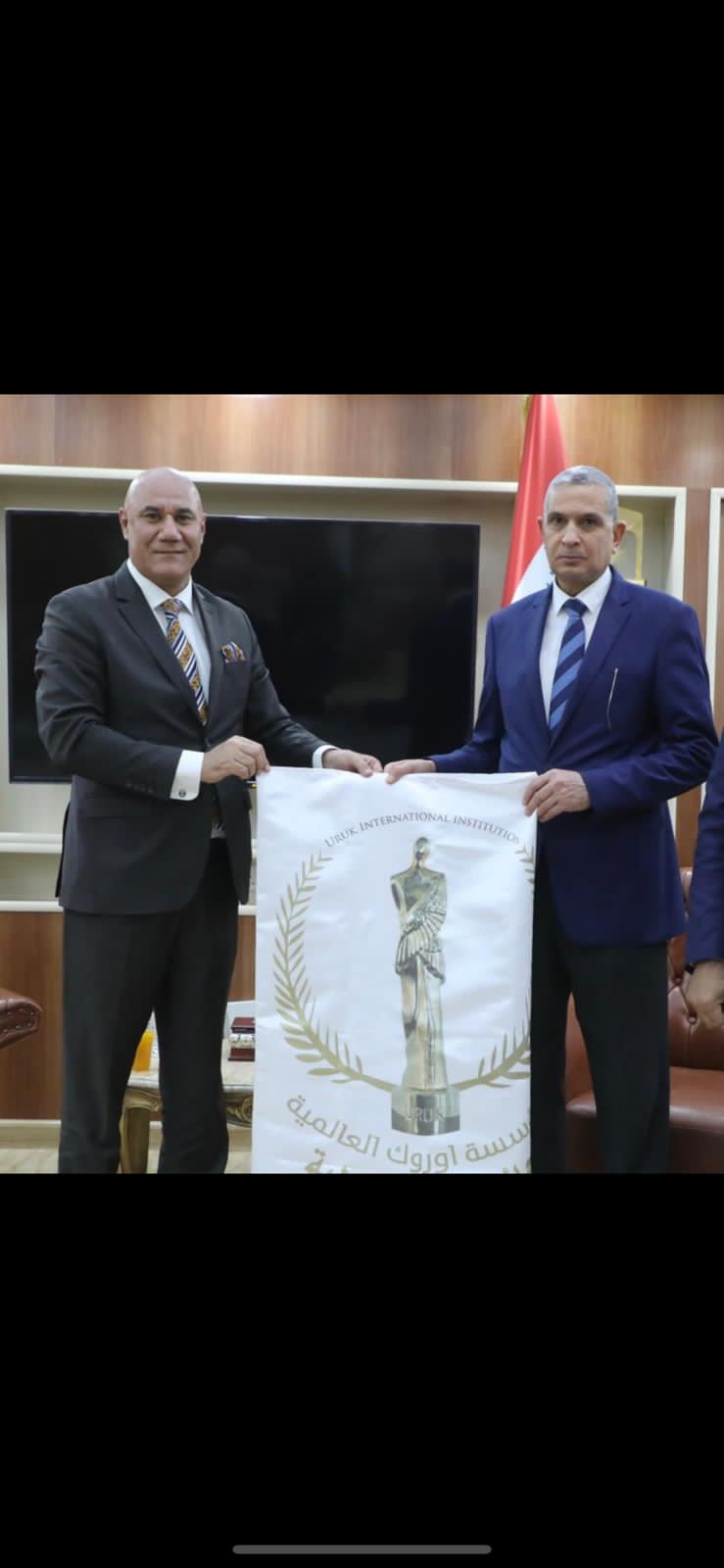 معالي وزير الداخلية العراقي الغانمي يستقبل الأمين العام لجائزة اوروك الدولية