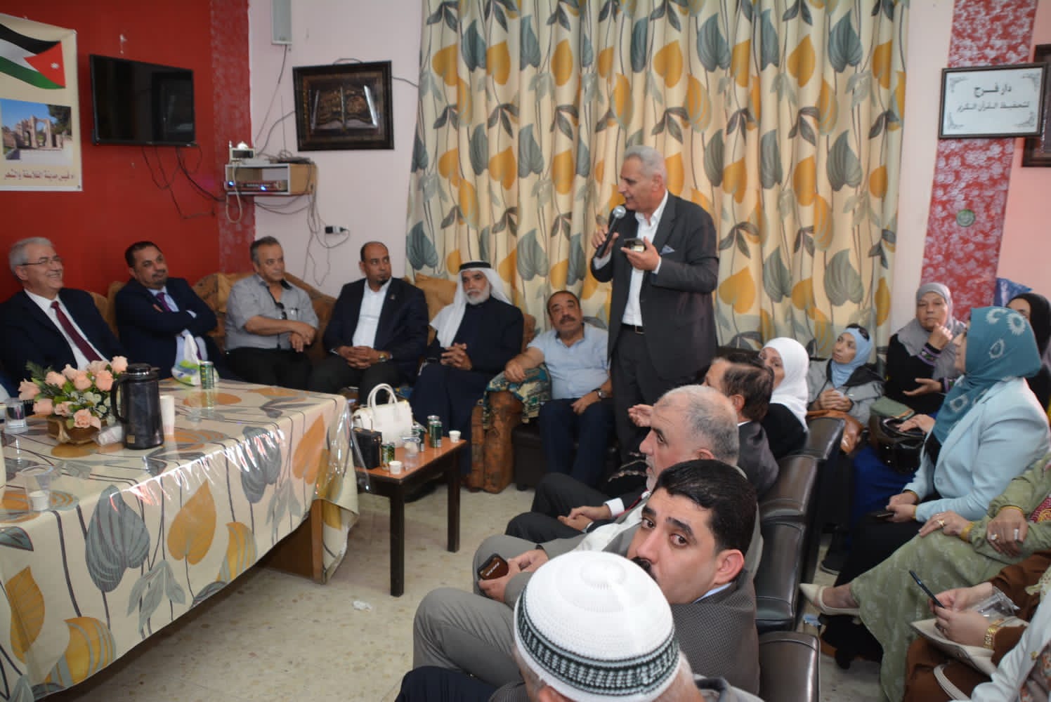 مجلس عشائر أبناء الشمال يحتفل بعيد الاستقلال ٧٦  صور 